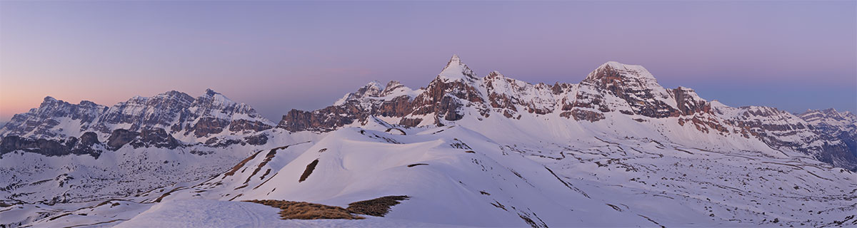 TREKKING PIRINEOS 2025